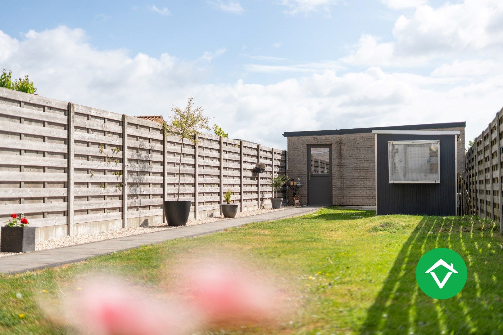 Instapklare, recente woning (2018) met 4 slaapkamers en garage in hartje Koekelare. foto 23