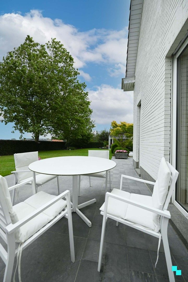 Landelijk gelegen woning met loods te Lendelede foto 19