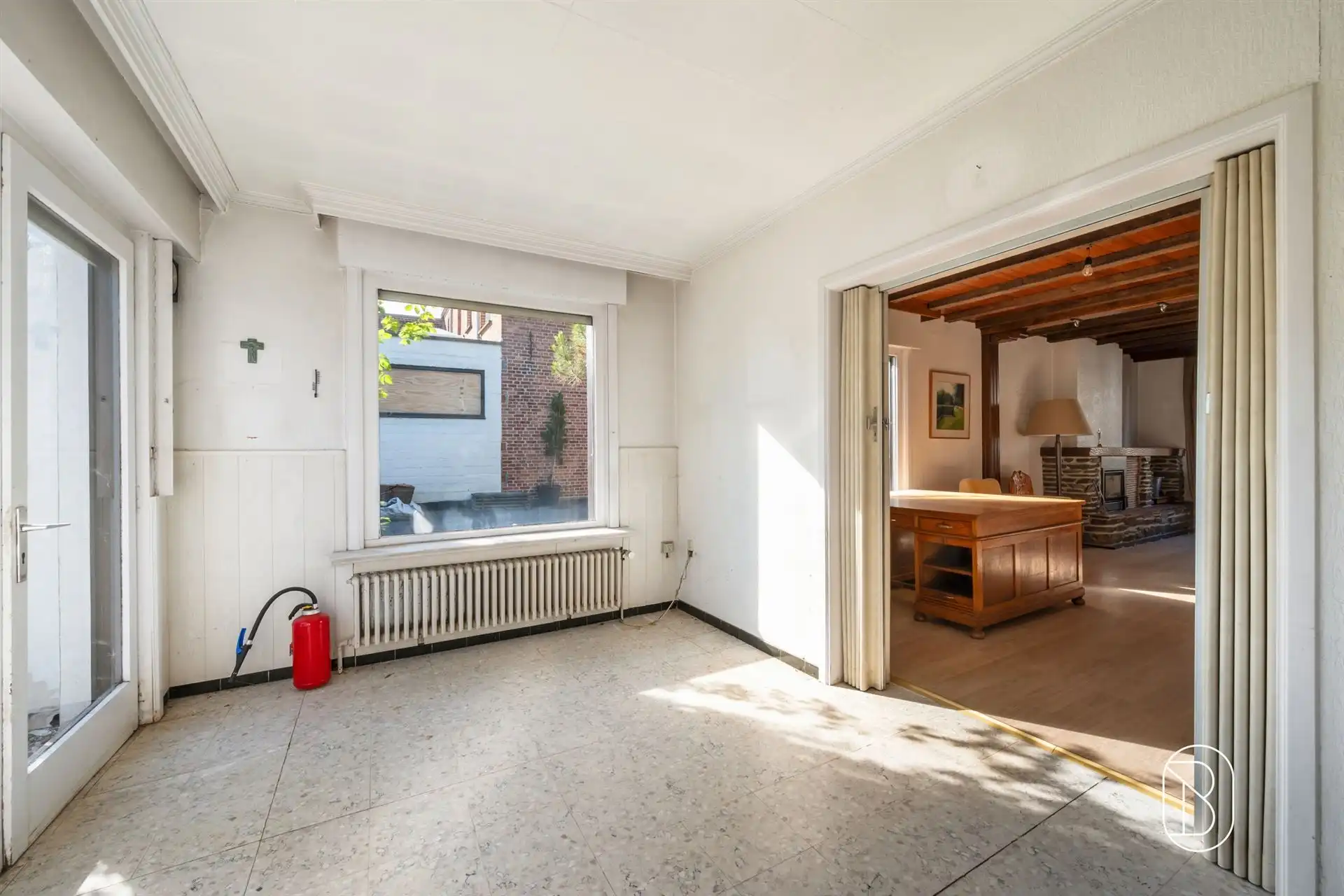 Ruime woning met werkplaats van 200 m² en diepe tuin foto 11
