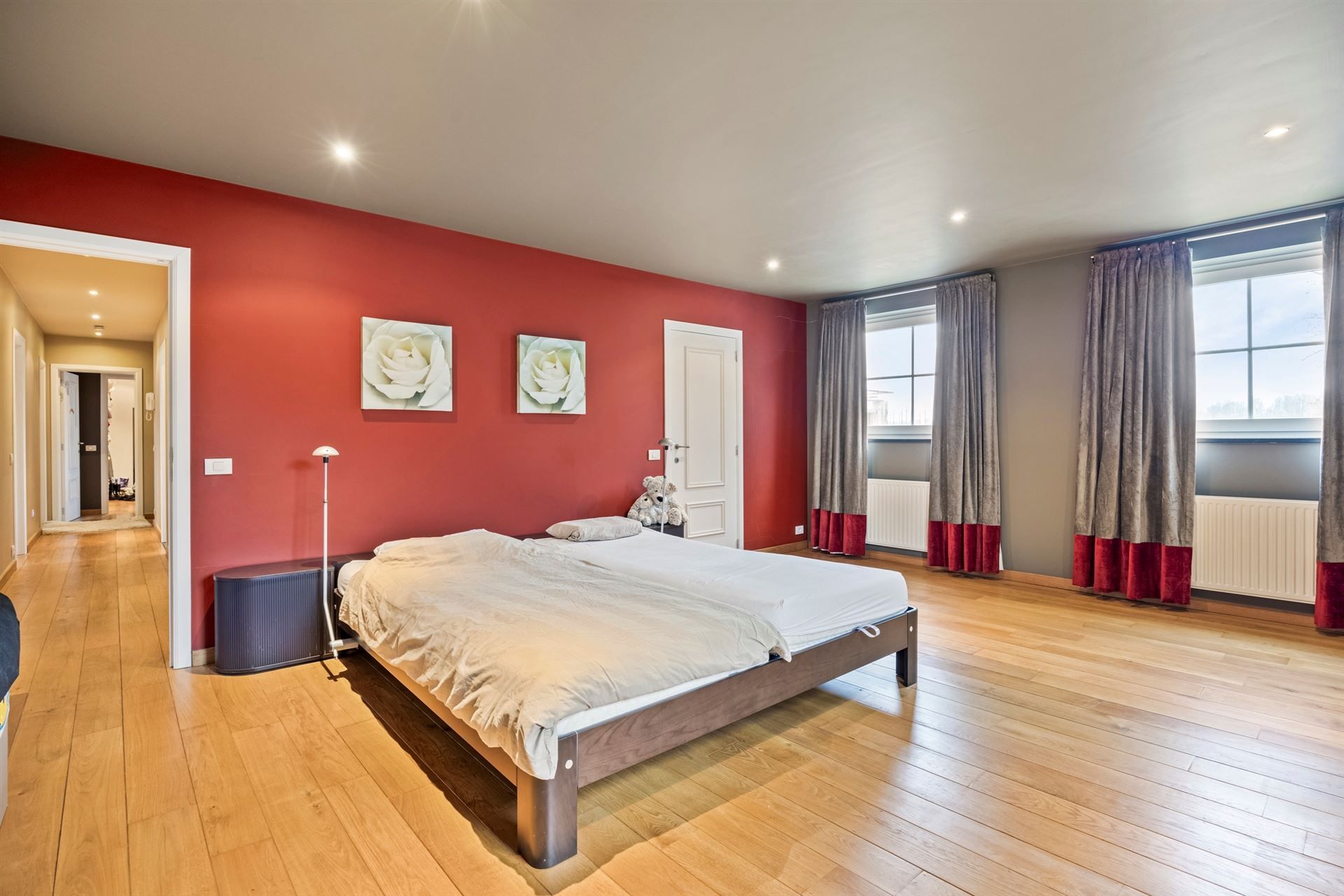 Prachige villa in doodlopende wijk foto 17