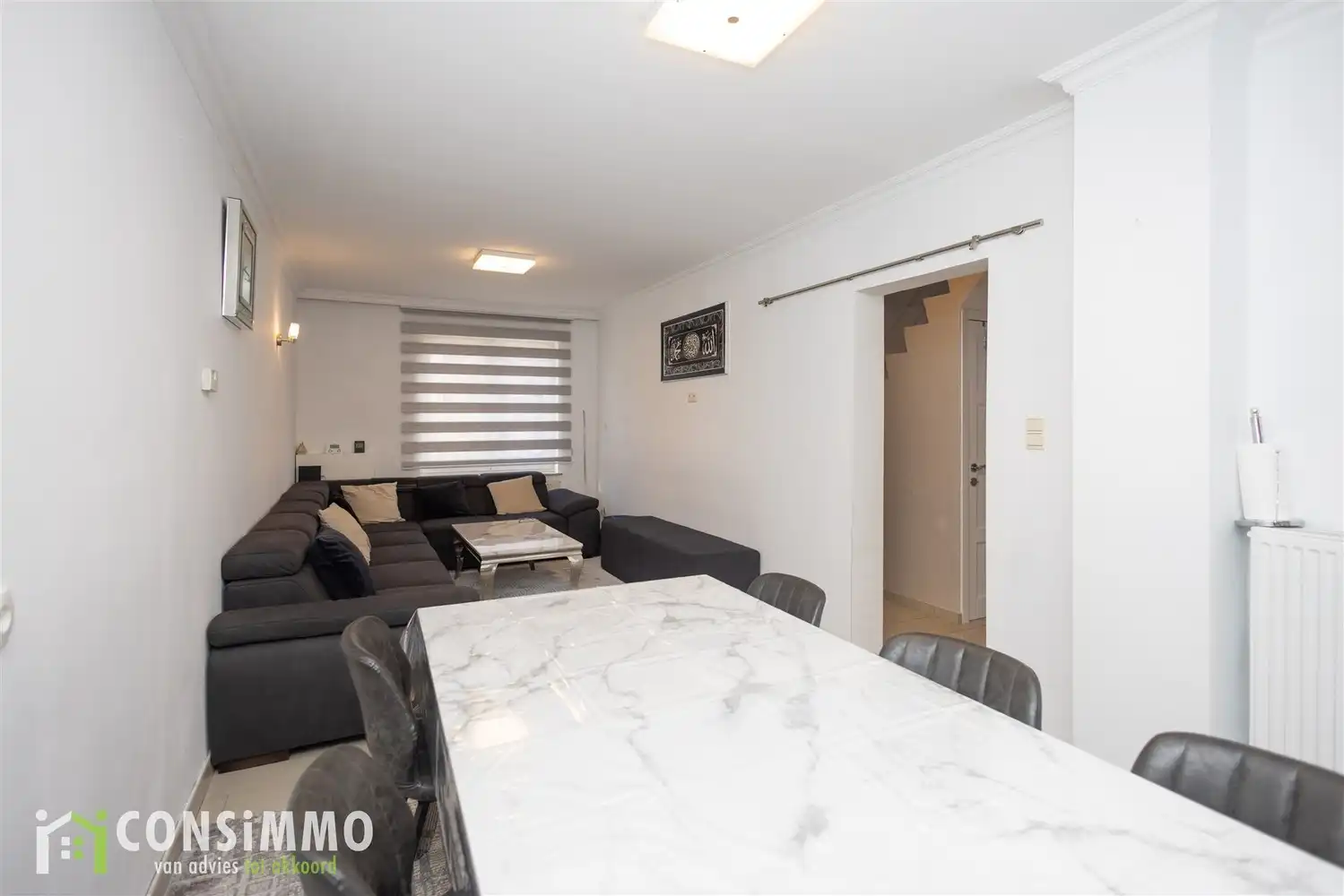 Instapklare en ruime woning met 5 slaapkamers in Genk foto 7