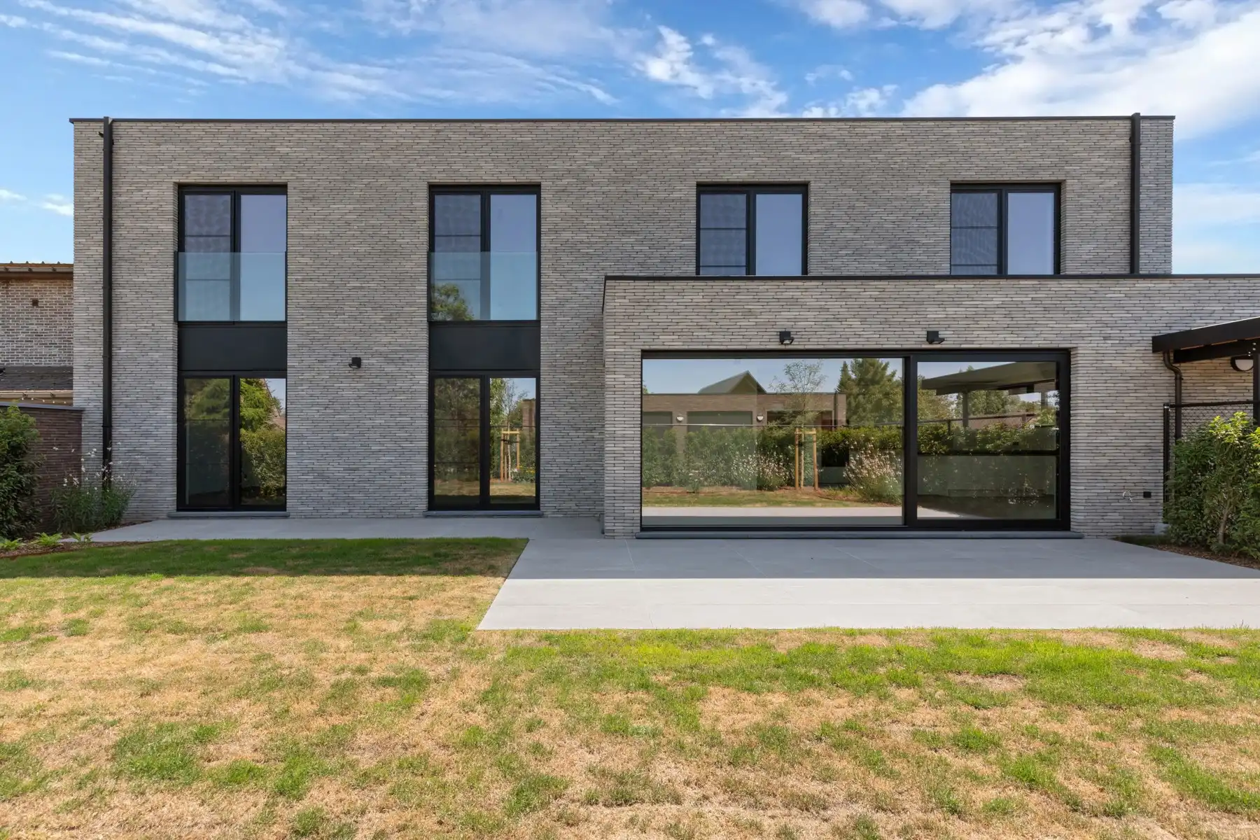 Top gelijkvloers appartement met tuin en terras te huur! foto 11