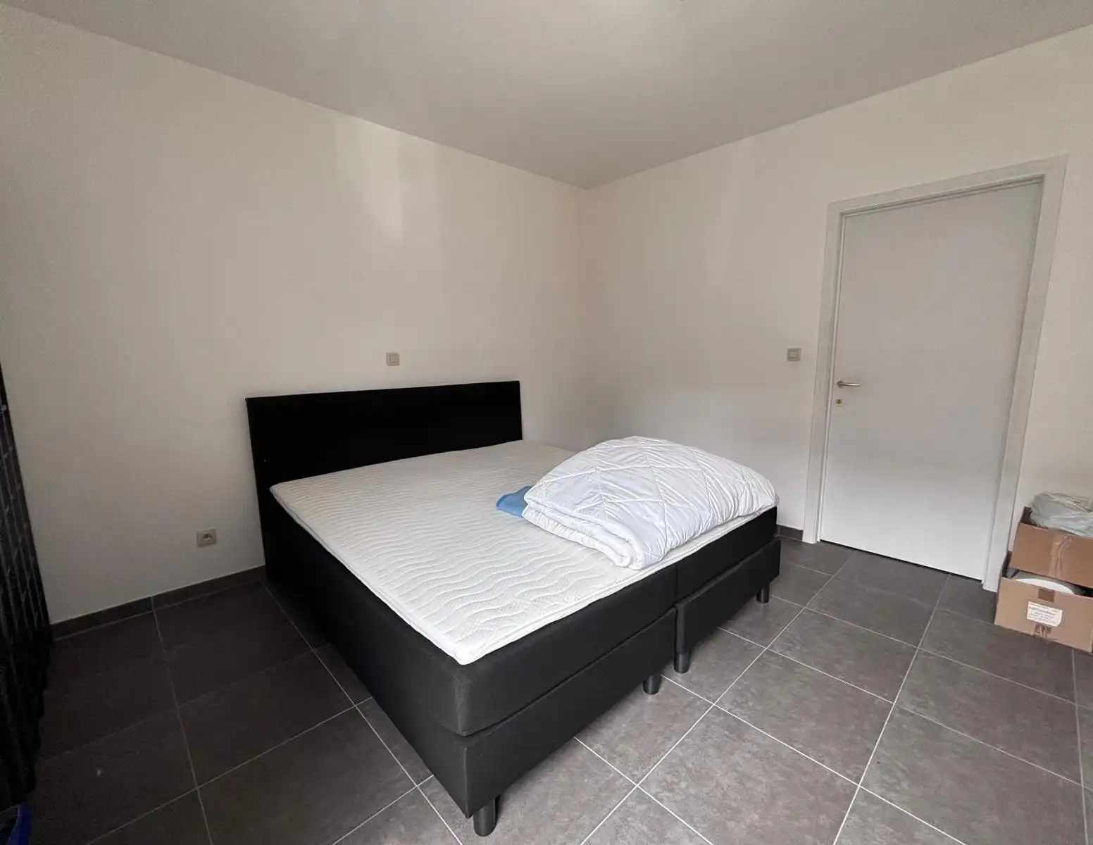 ruim  instapklaar éénslaapkamerappartement op het gelijkvloers foto 4