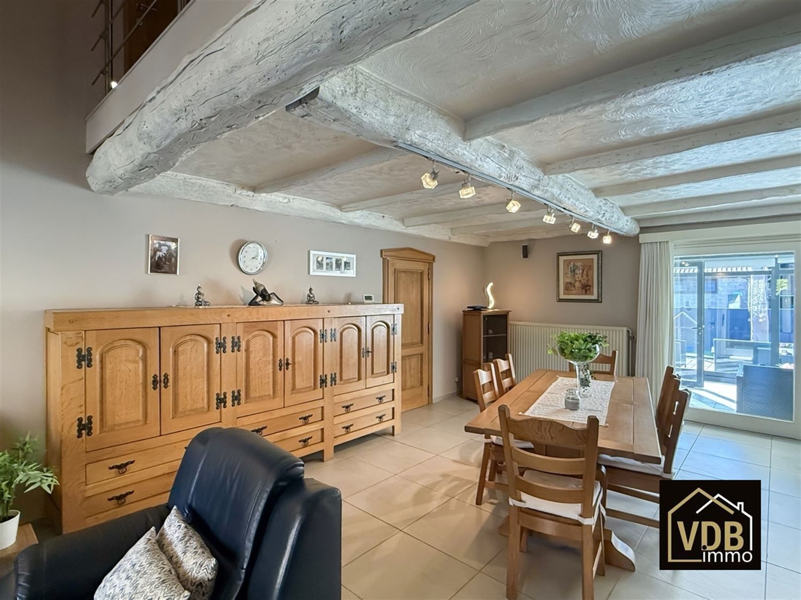 Riante woning - open bebouwing - met loods foto 10