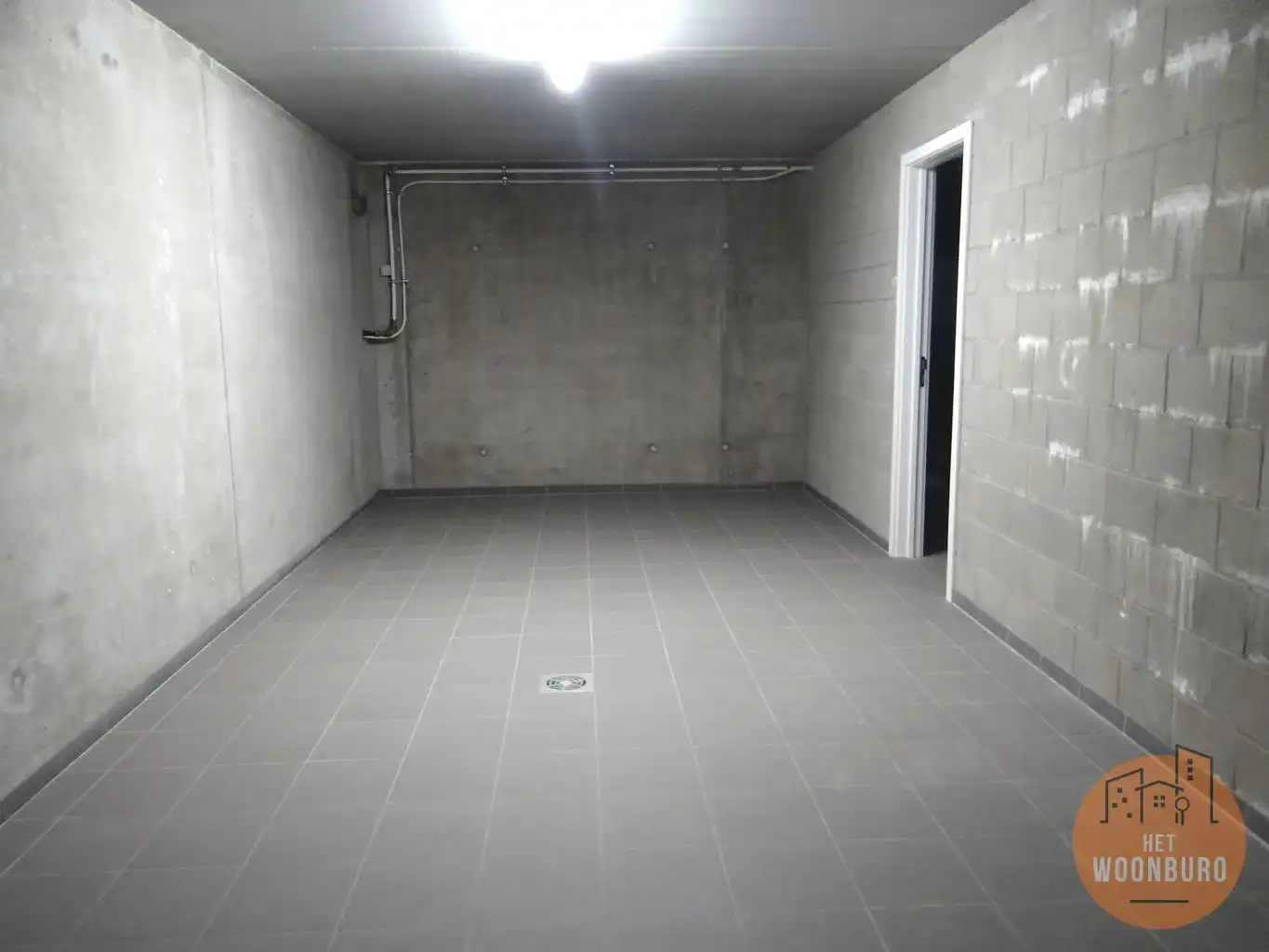 Halfopen nieuwbouw woning 2 slpks, bureau, garage en tuintje foto 13