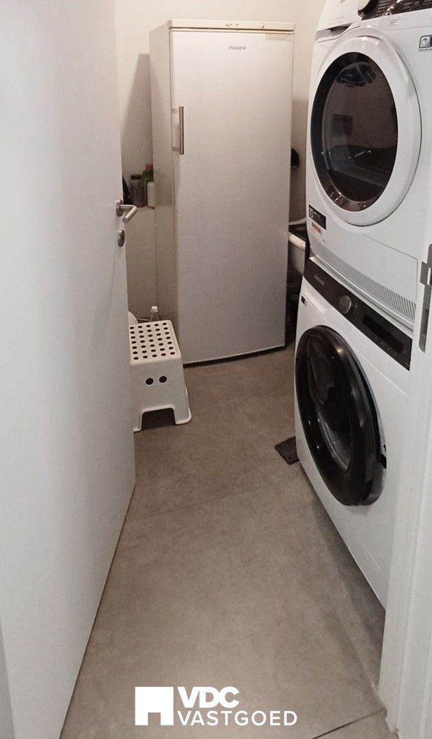 Ruim en modern duplex-appartement met 3 slaapkamers en garage foto 8