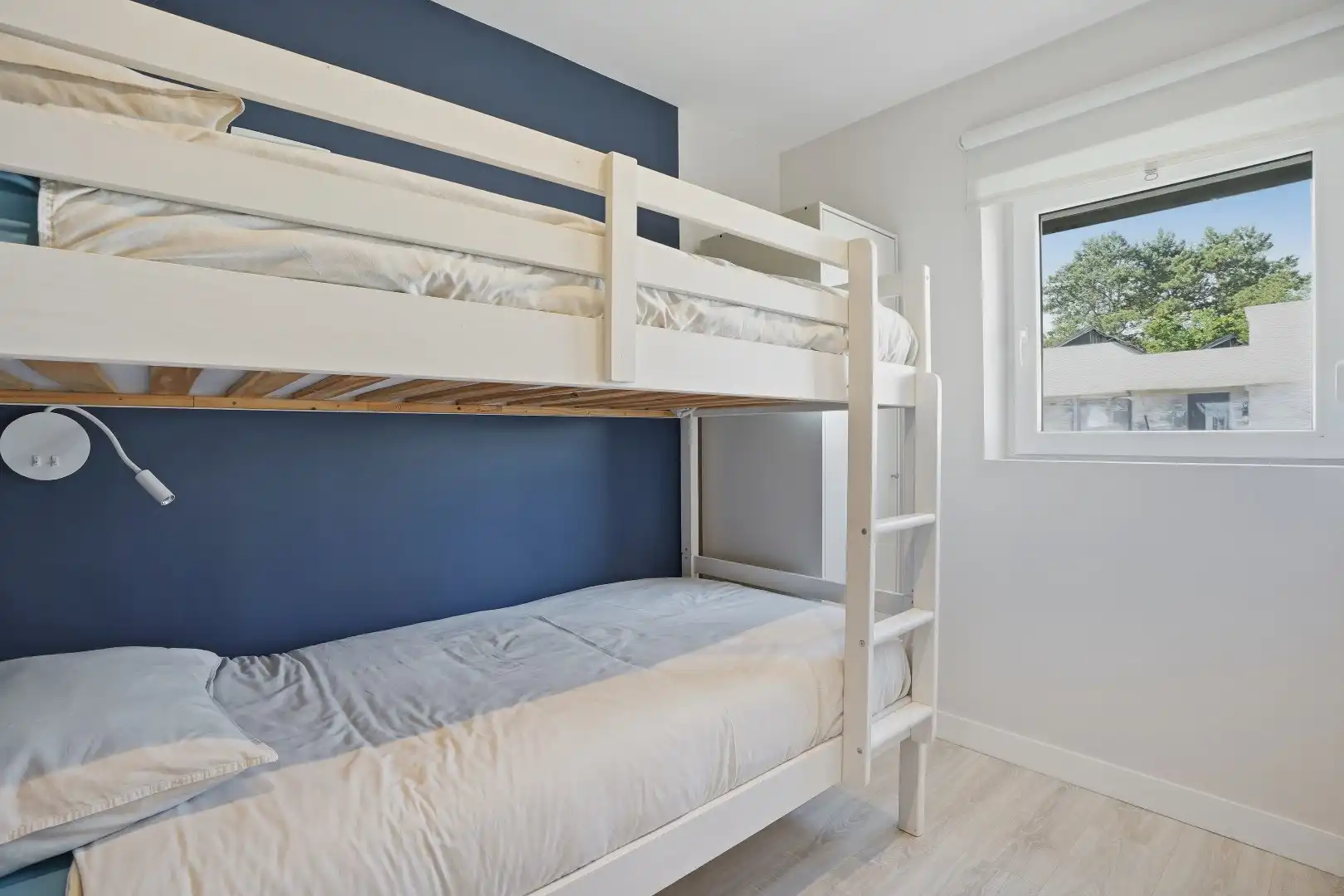 Recent gerenoveerde vakantiewoning (type bungalow) met 2 slaapkamers te Koksijde.  foto 13