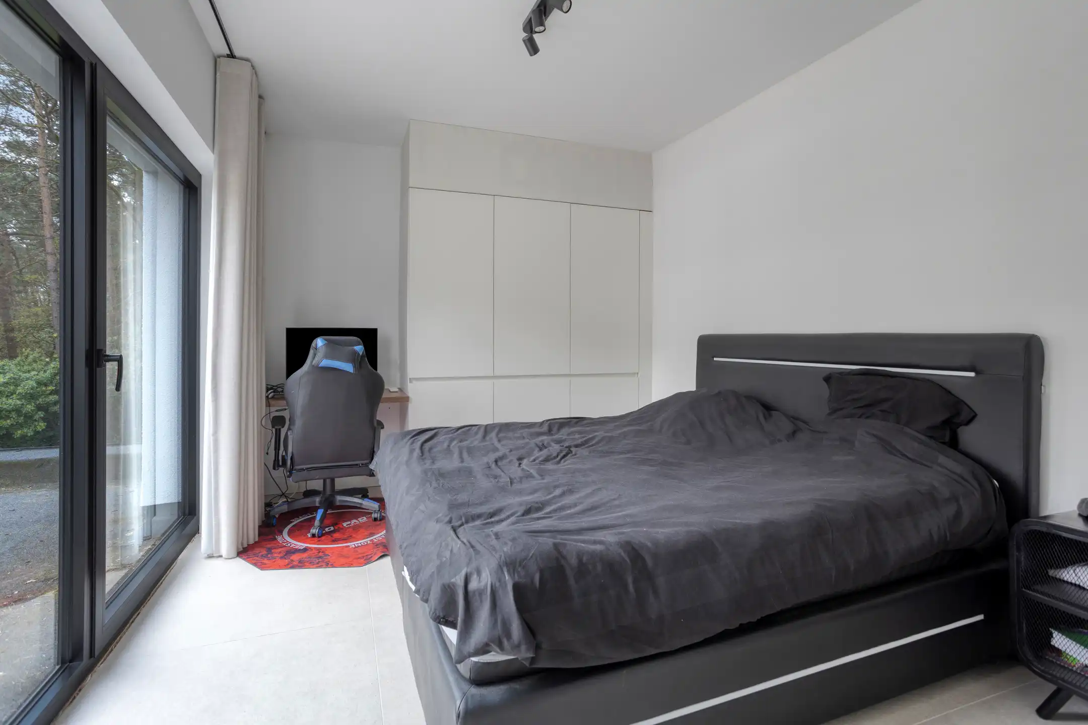 Riante villa met bijgebouw en aangrenzende bouwgrond op uniek perceel  foto 27