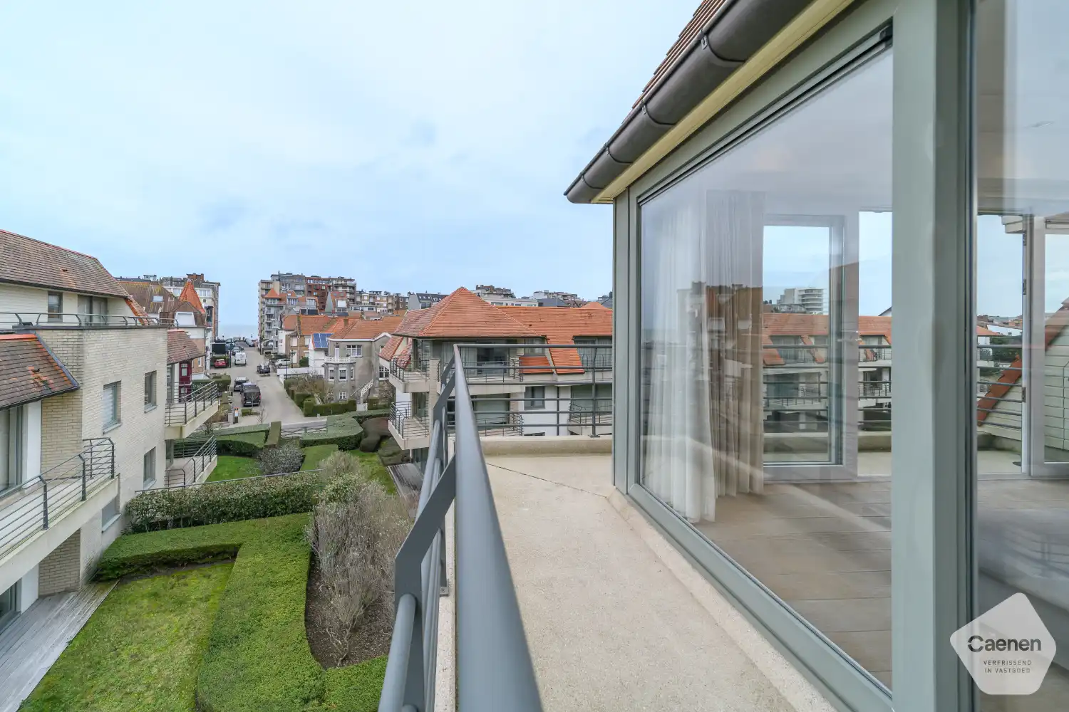 Prachtig ruim zongericht hoekappartement met 2 slaapkamers en zeezicht foto 9