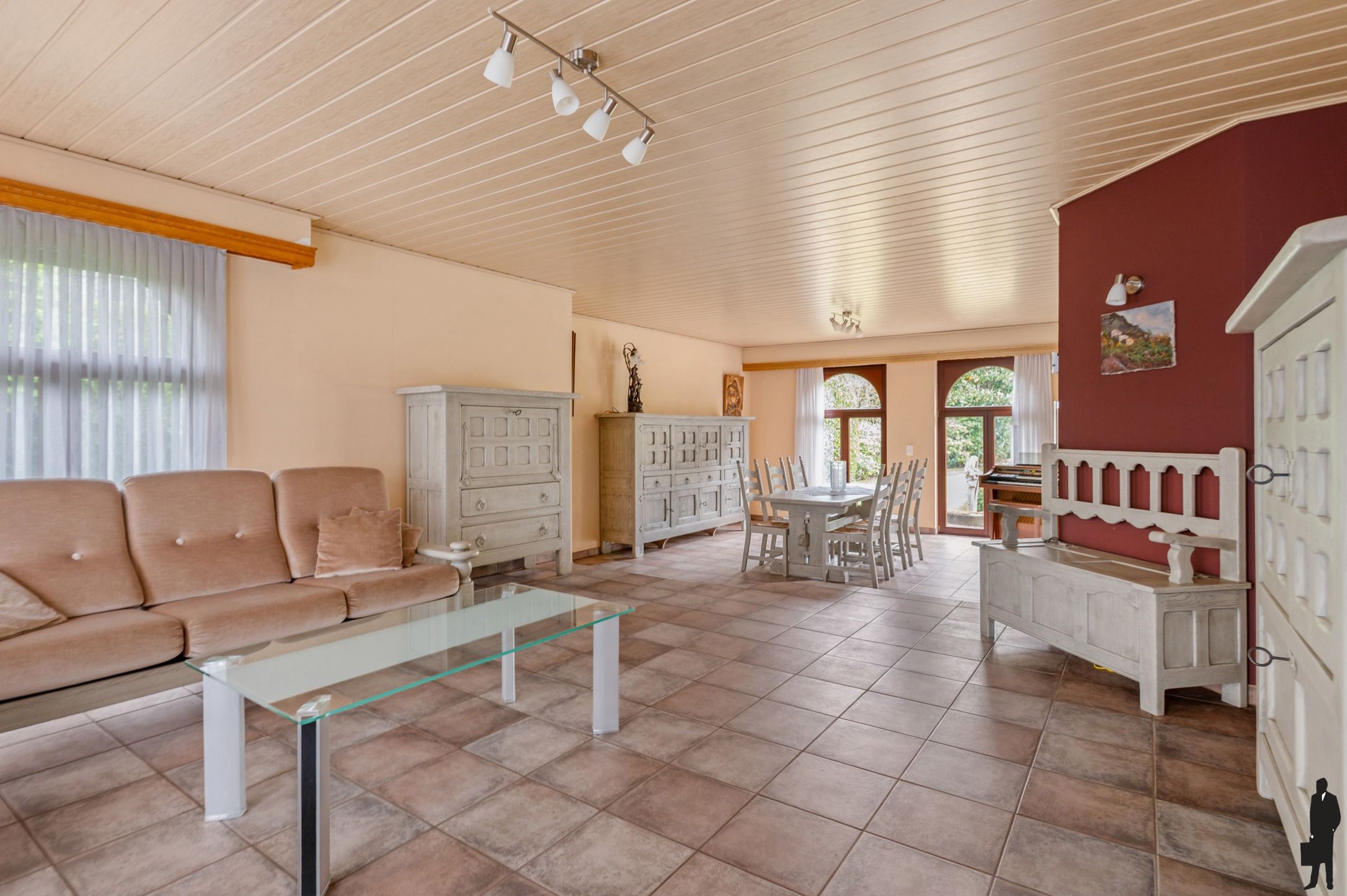 Provençaalse gelijkvloers villa op prachtig perceel van ca. 2.316 m² op de grens met Schilde. foto 6