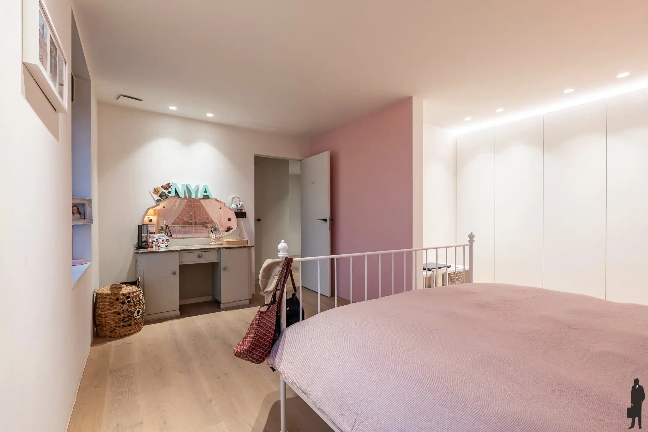 Luxe villa met zwembad en poolhouse vlakbij het centrum van Hoogstraten. foto 30