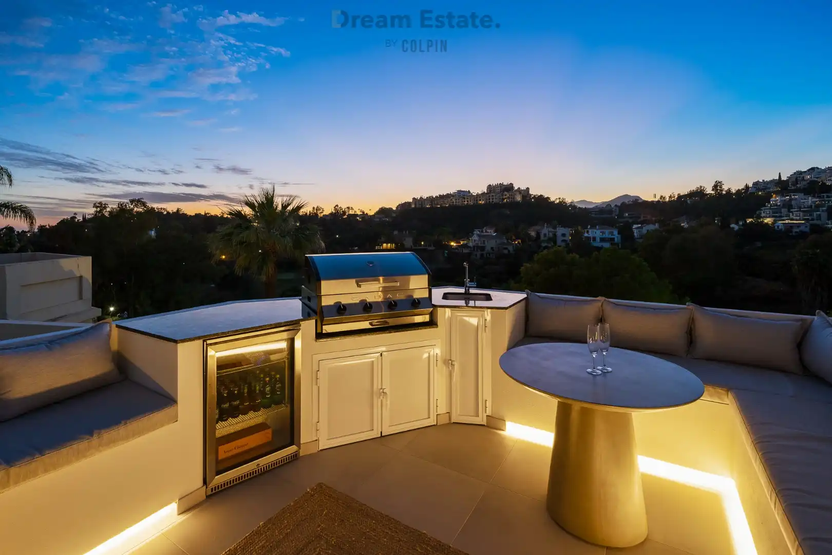 Een prachtige woning in de veilige en rustige omgeving van La Quinta met zéér mooi uitzicht op bergen, golf en zee. foto 2