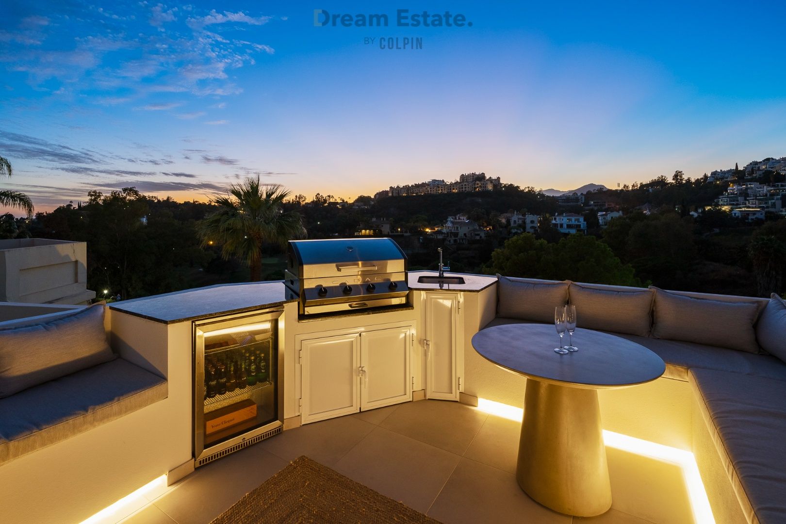 Een prachtige woning in de veilige en rustige omgeving van La Quinta met zéér mooi uitzicht op bergen, golf en zee. foto 2