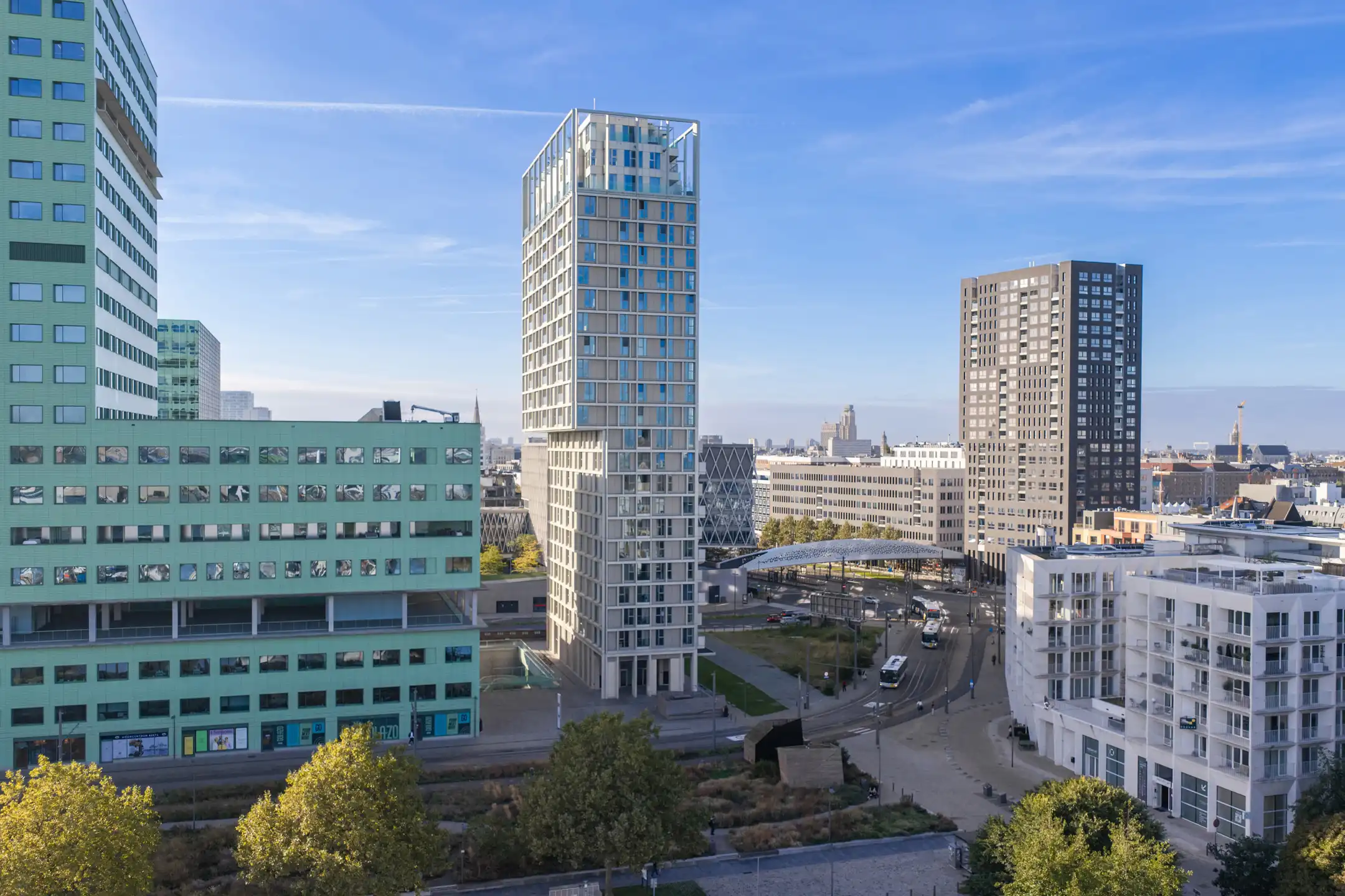 Stijlvol penthouse met panoramisch zicht op stad en haven foto 2