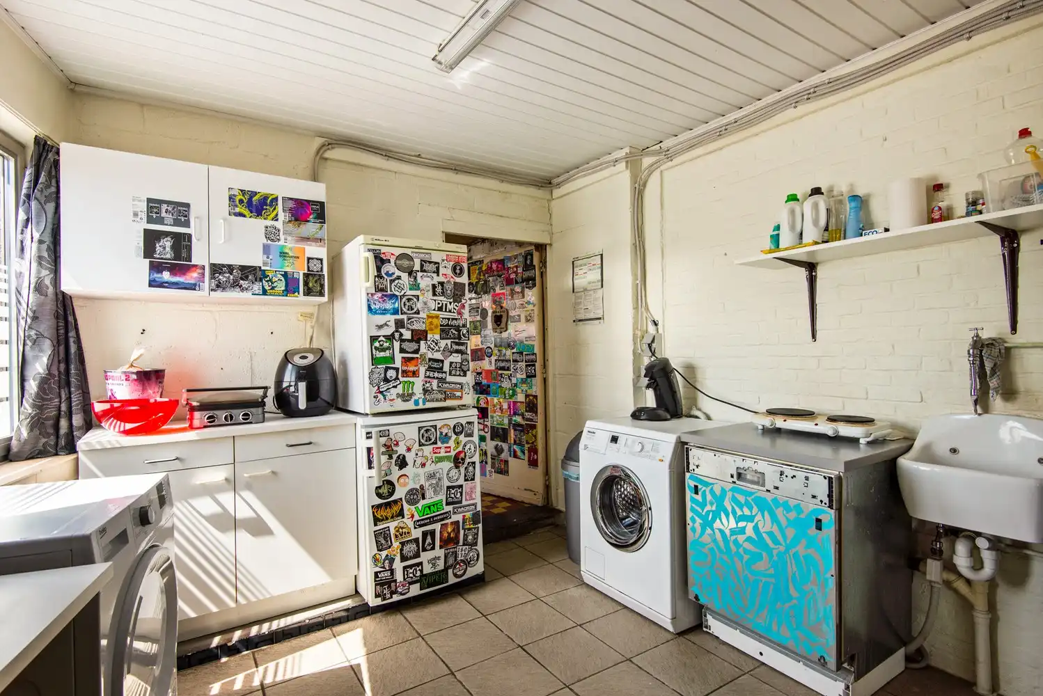 Grotendeels gerenoveerde woning op leuke locatie in Broechem! foto 5