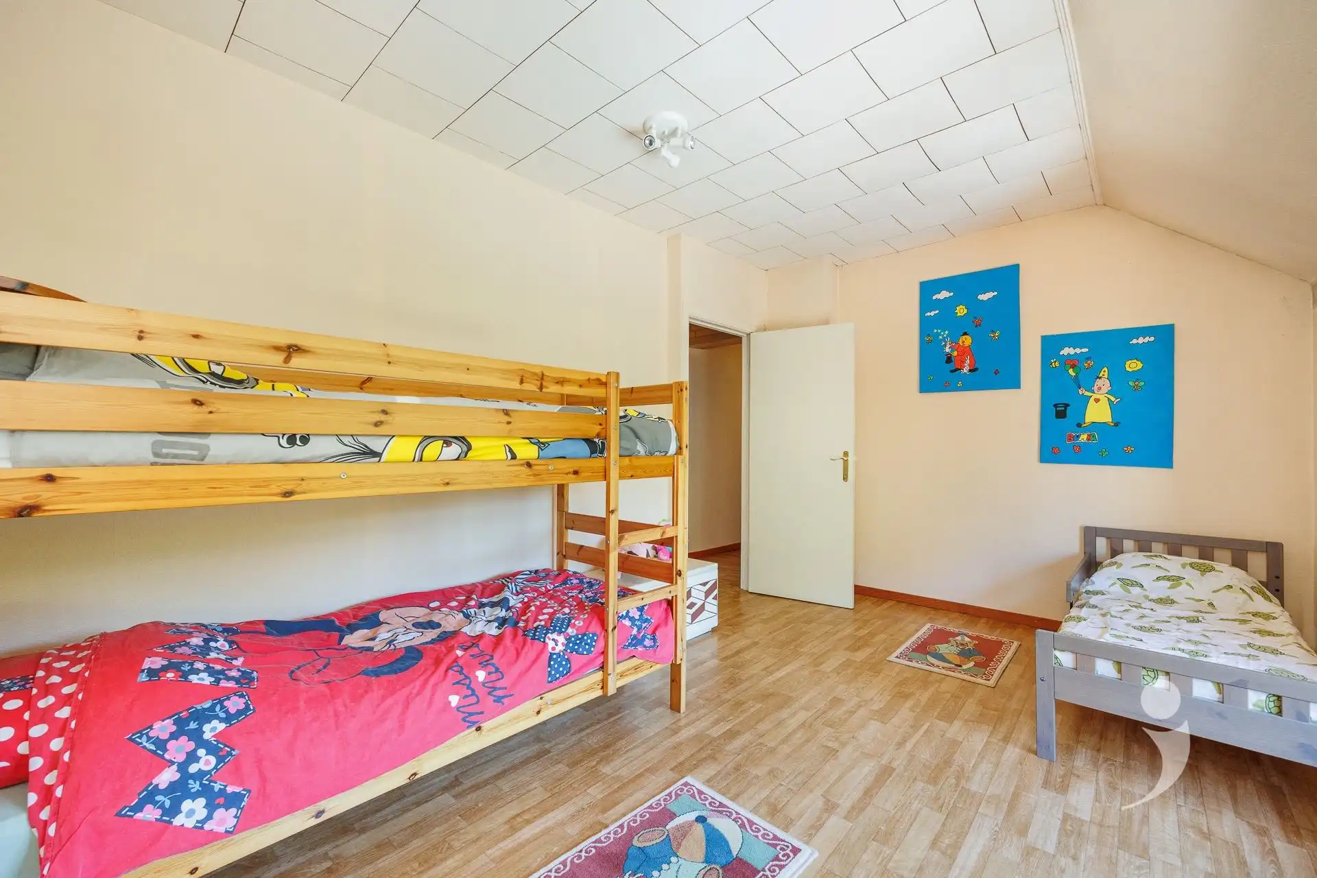 Ruime gezinswoning met bijzonder veel mogelijkheden! foto 21