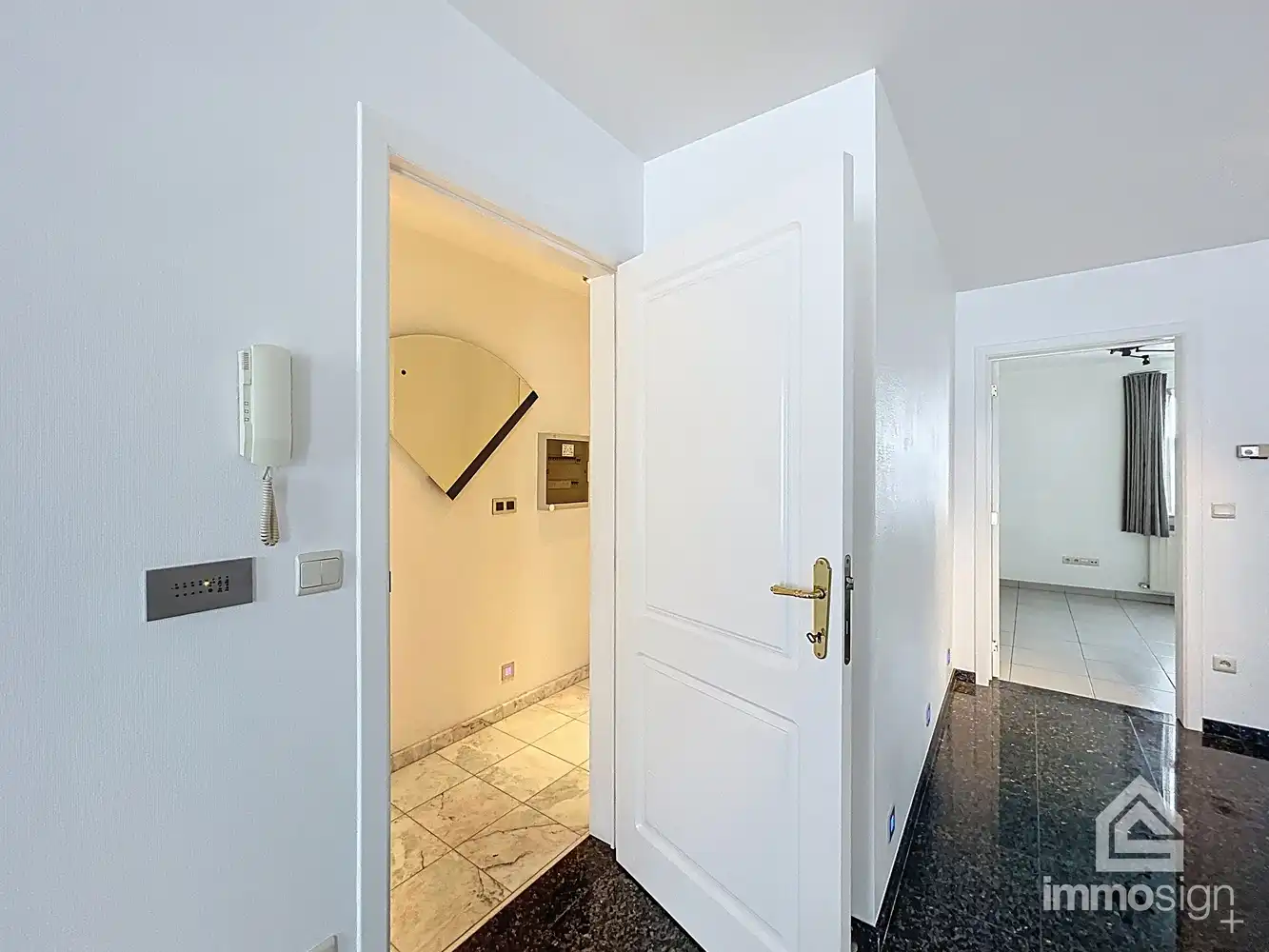 Instapklaar appartement met ruime bewoonbare oppervlakte en 3 slaapkamers in Hamont-Achel foto 3