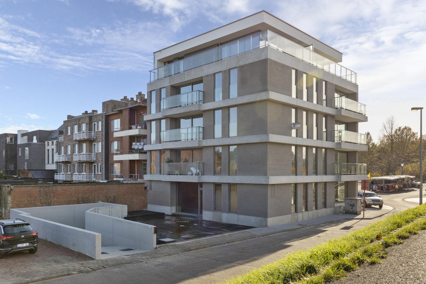 Penthouse met 1slpk en riant terras en ond. berging foto 9