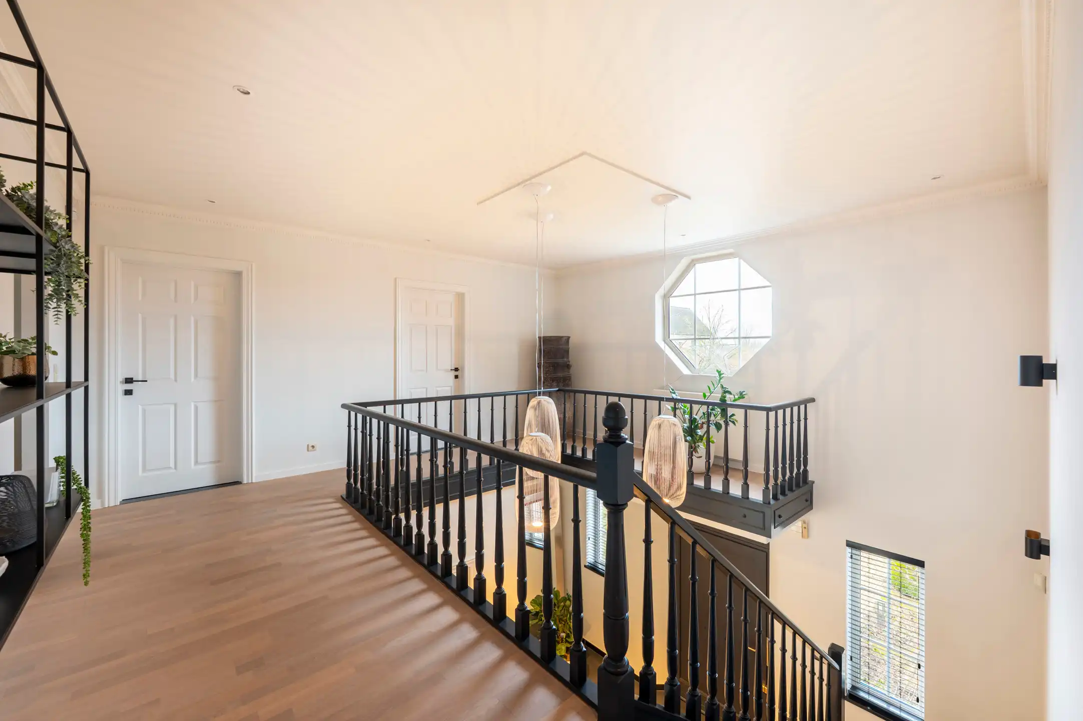 AARTSELAAR - Villa met zwembad en ruimte voor praktijk foto 8