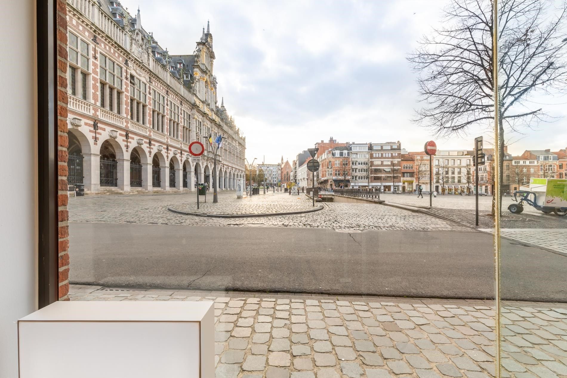 Kantoorruimte aan Ladeuzeplein Leuven  foto 3