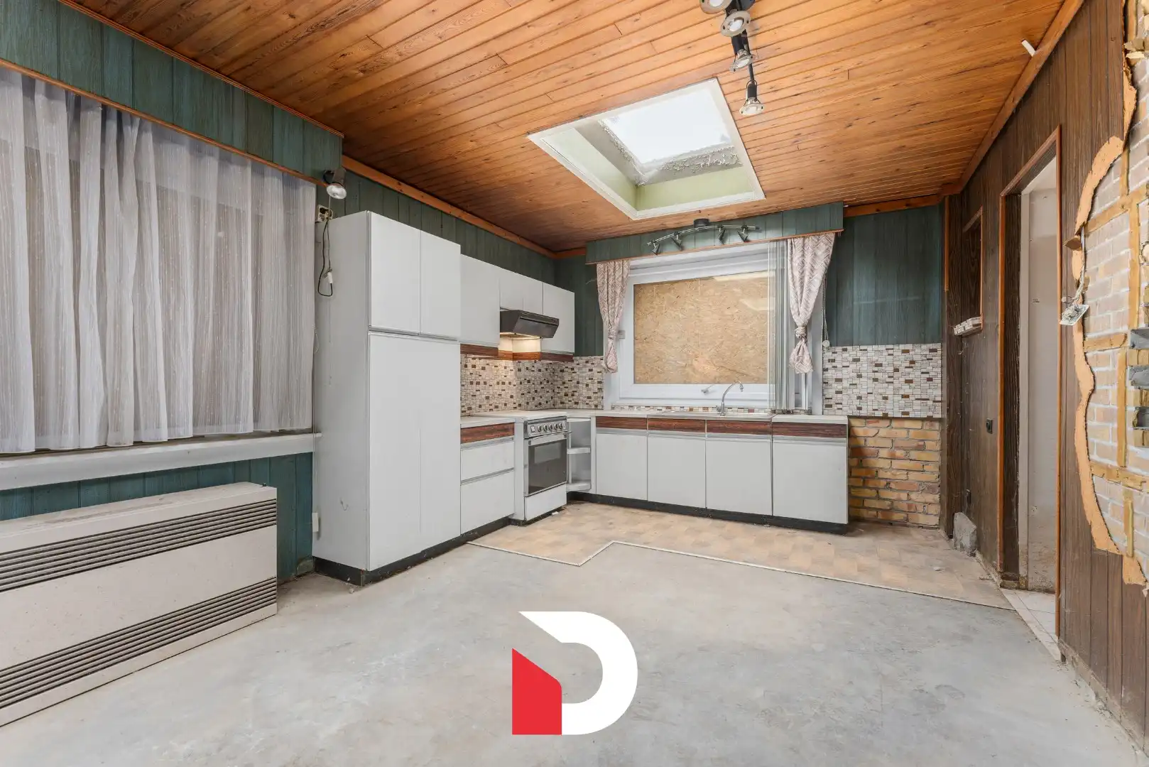 Te renoveren hoekwoning met garage en tuin  foto 5