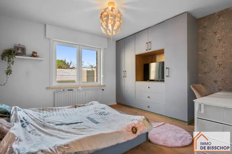 Prachtige dubbele woonst / koppelwoning met achterliggend magazijn en tuin foto 10