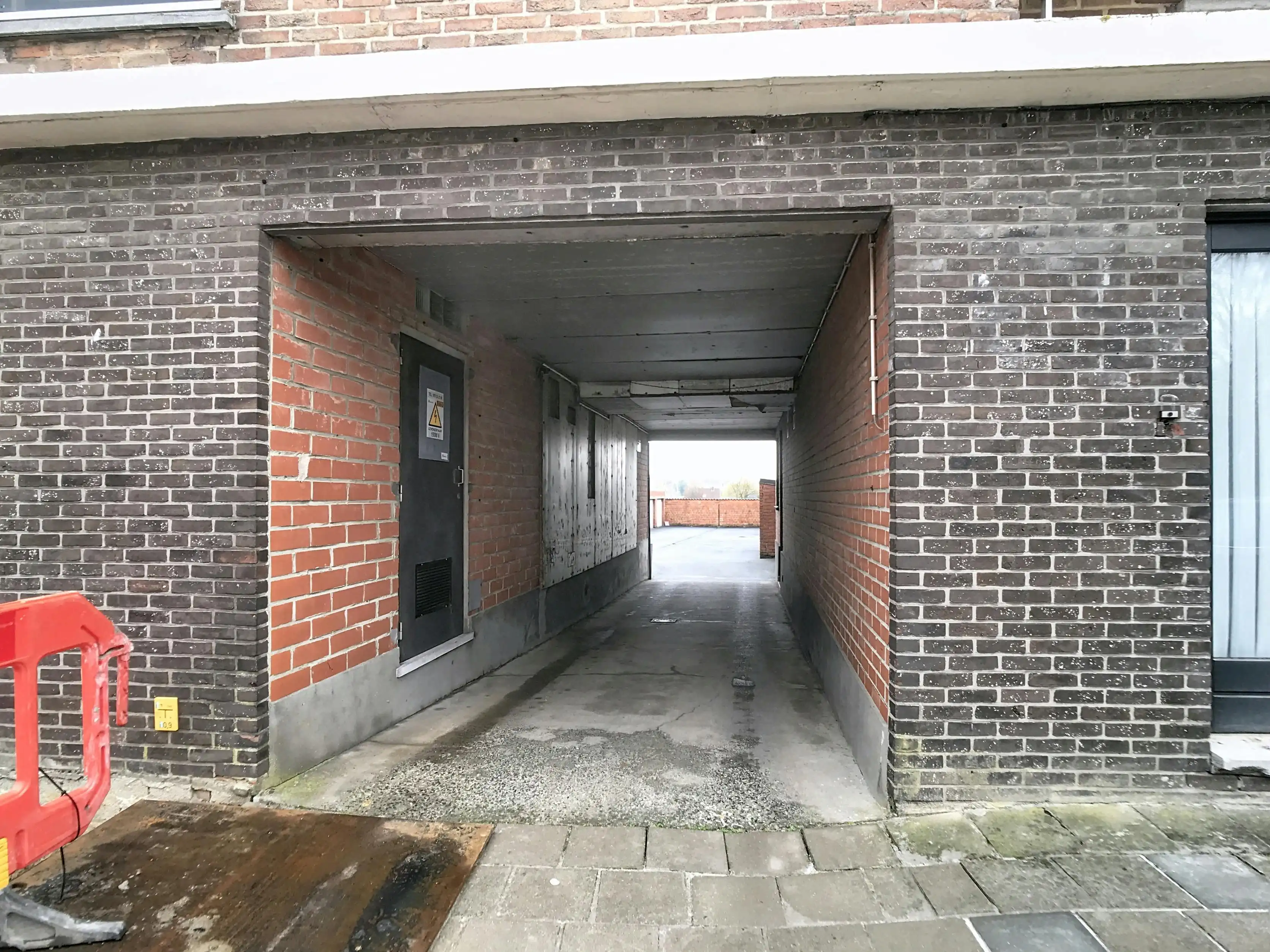 Garage te koop in Ieper op de Brugseweg foto 9
