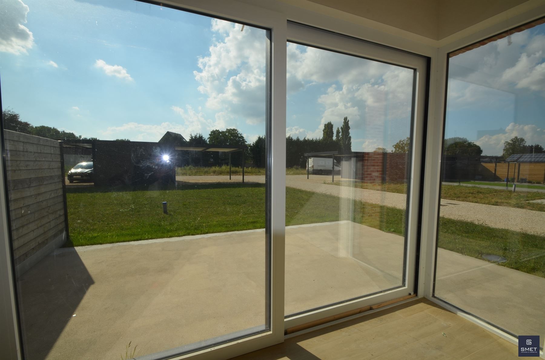 Halfopen nieuwbouw woning foto 14