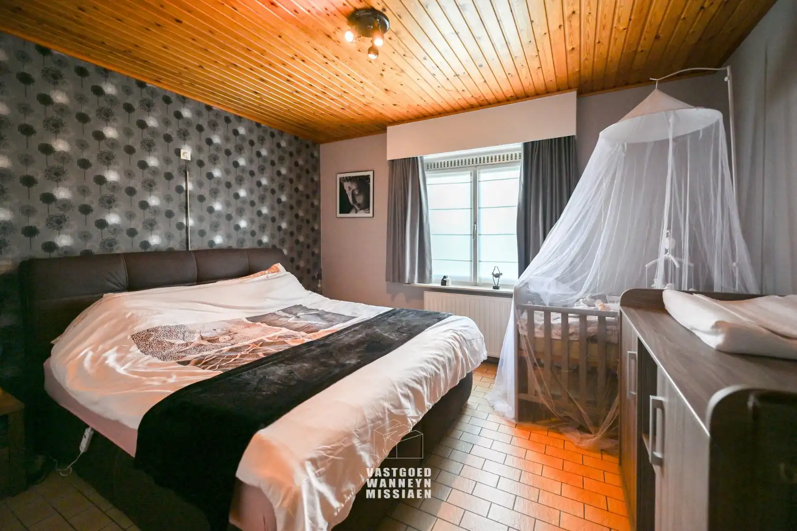 Gelijkvloerse alleenstaande woning met 5 slaapkamers op 657m2 foto 14