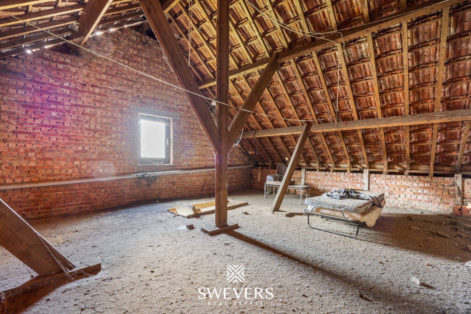 Instapklare halfopen woning met paardenaccommodatie op 73a in Sint-Truiden foto 22