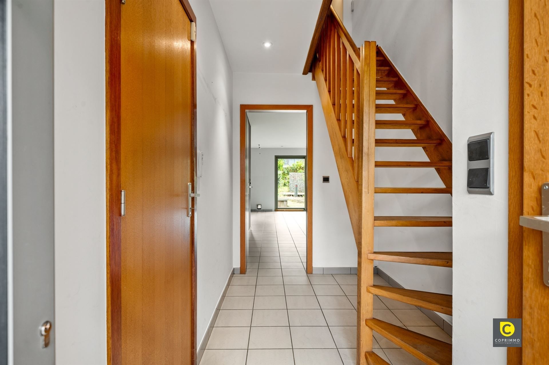 Charmante woning met garage foto 9