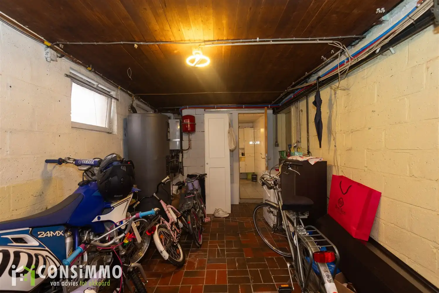 Ruime halfopen woning met 4 slaapkamers in Houthalen-Oost foto 17