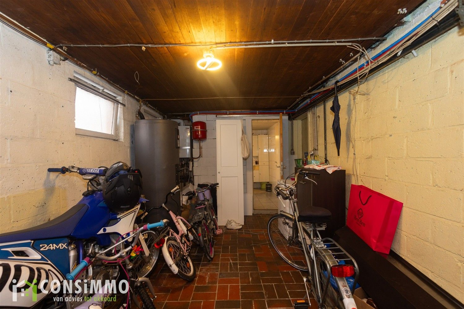 Ruime halfopen woning met 4 slaapkamers in Houthalen-Oost foto 17