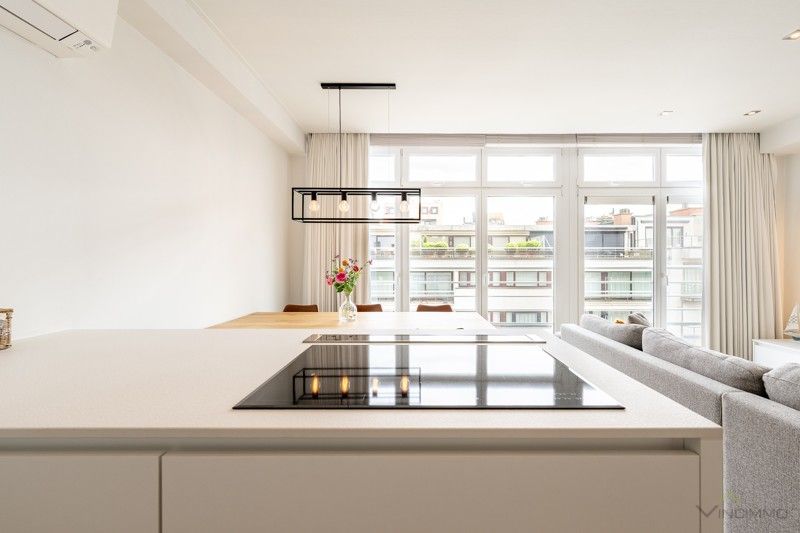Stijlvol gerenoveerd appartement op een boogscheut van de zee en het winkelcentrum foto 16