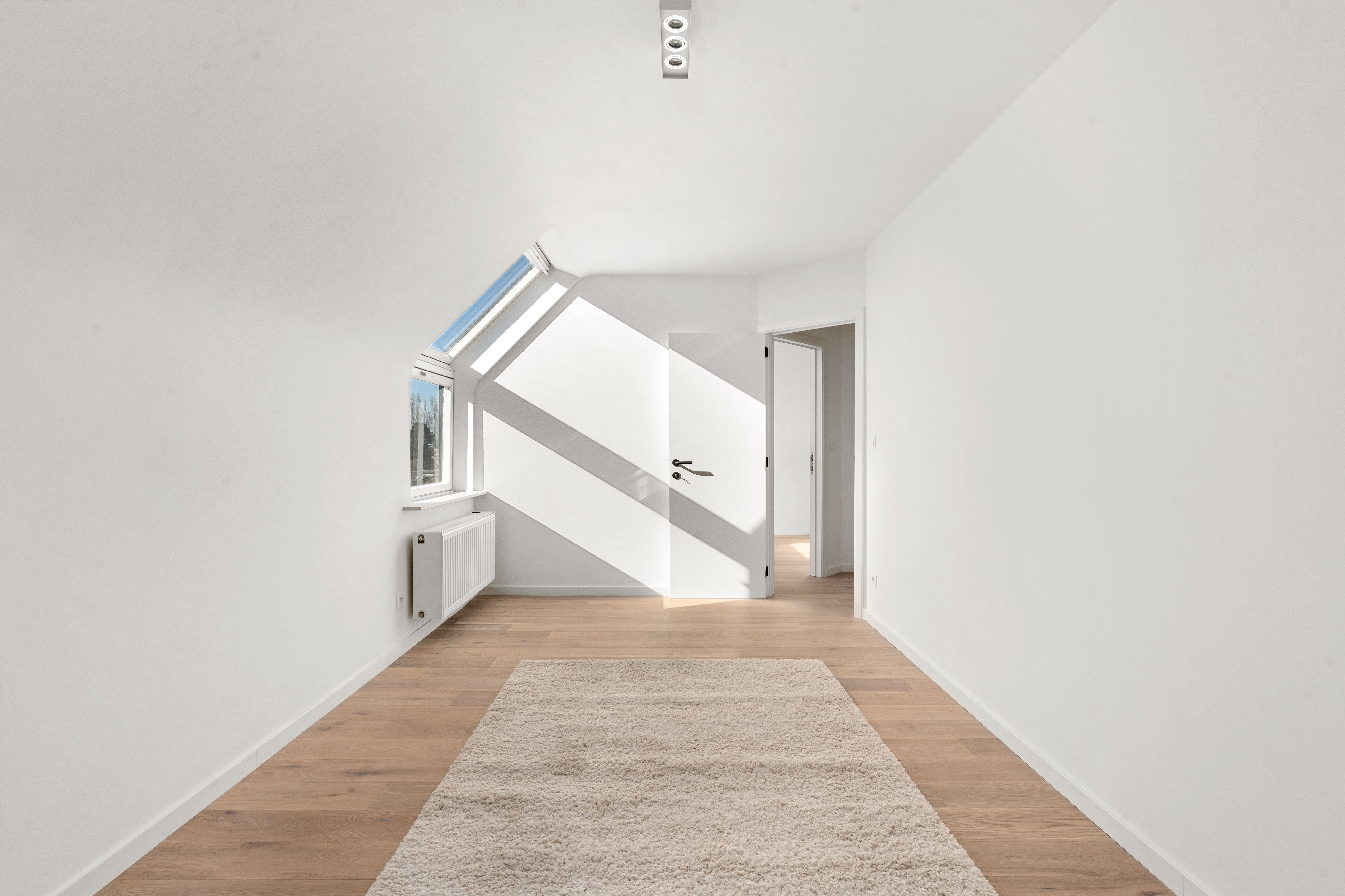 Prachtig gerenoveerd energiezuinig duplex appartement te Adegem foto 9