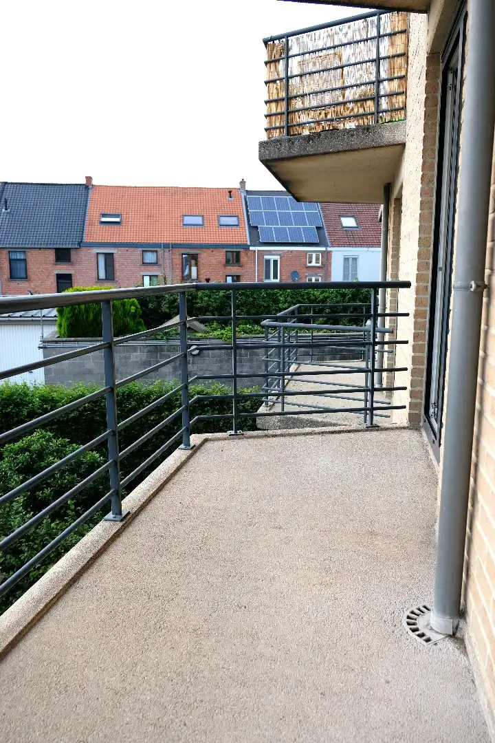 Appartement op de 1e verdieping met 2 slaapkamers + GARAGE foto 17