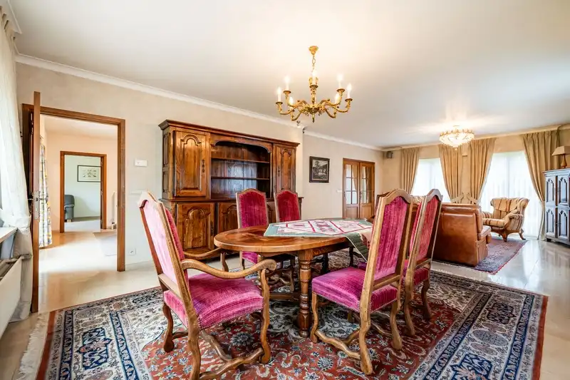 Karaktervolle villa op een perceel van 1.395 m² foto 5