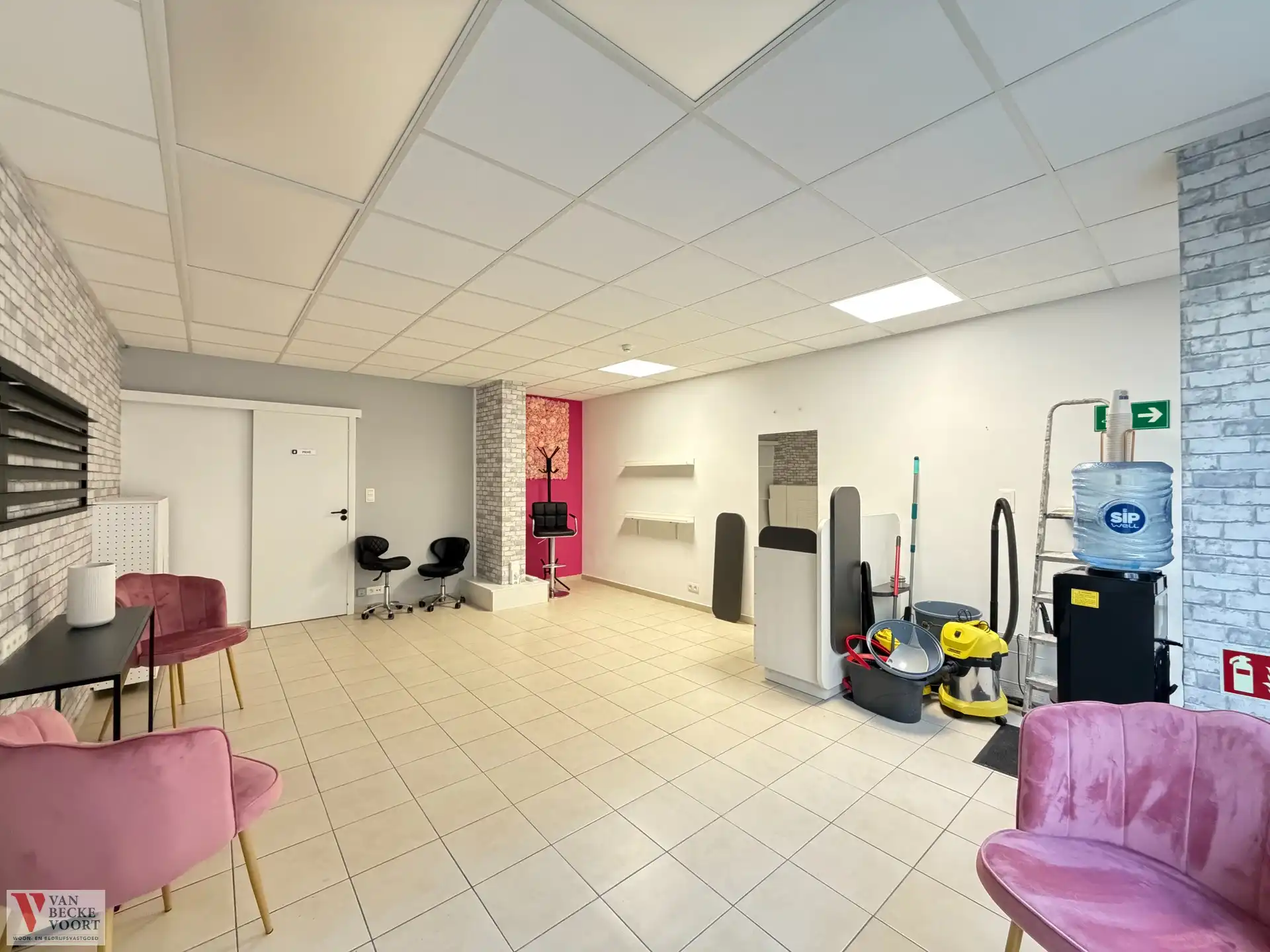 Handelsgelijkvloers 36m² foto 3