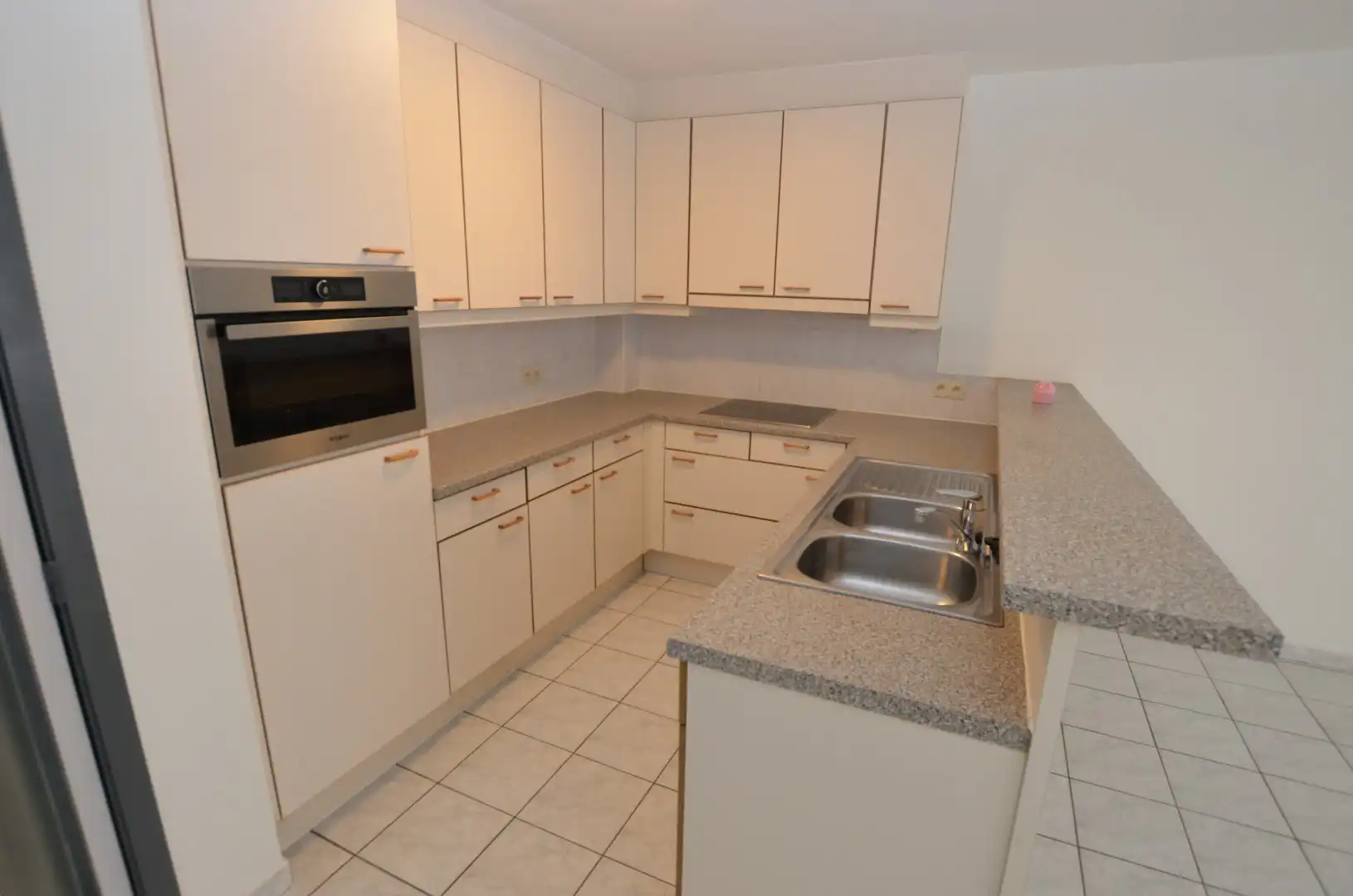 Mooi appartement met groot terras foto 3