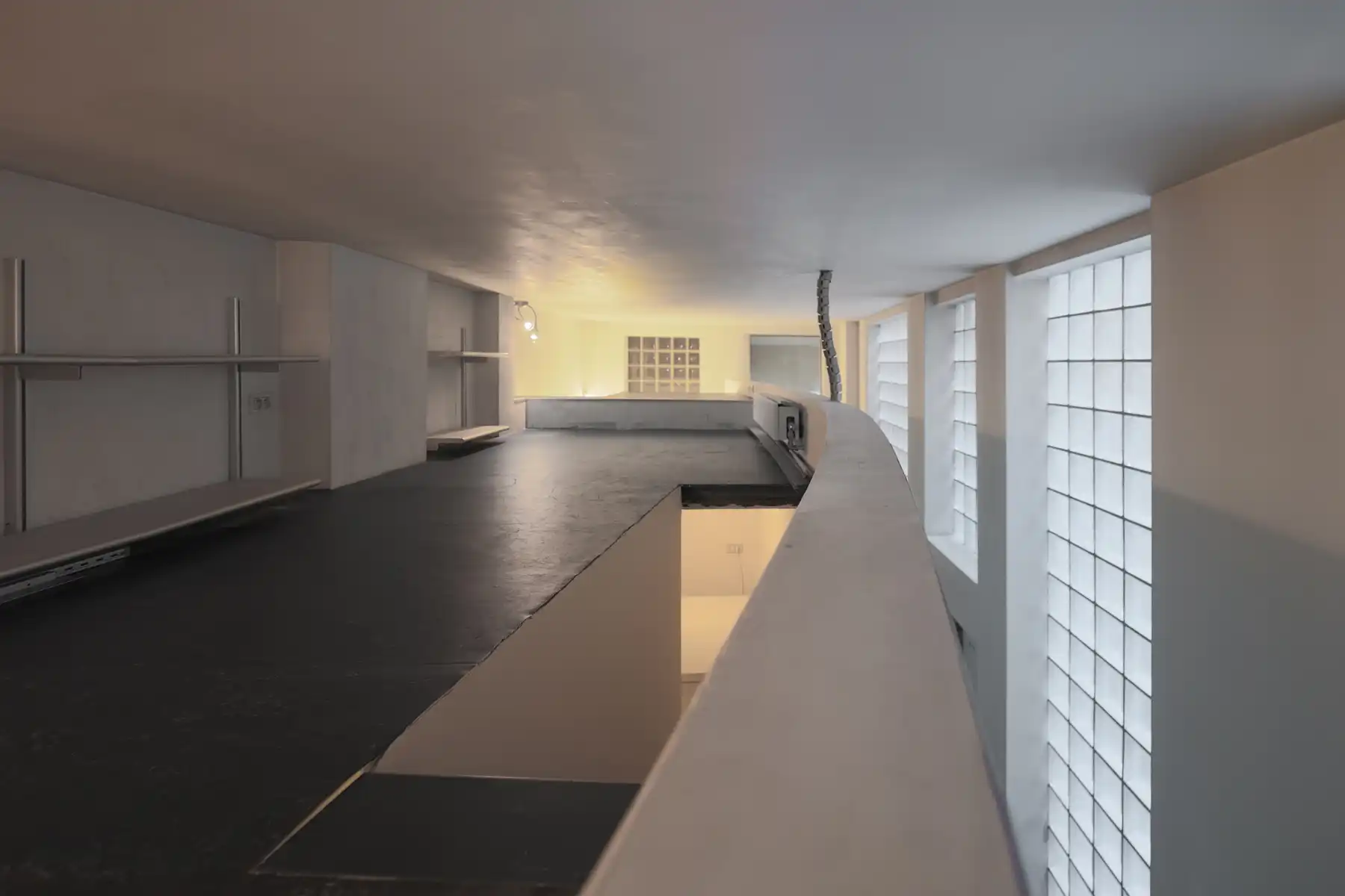 Uniek appartement met loftgevoel en terras foto 10