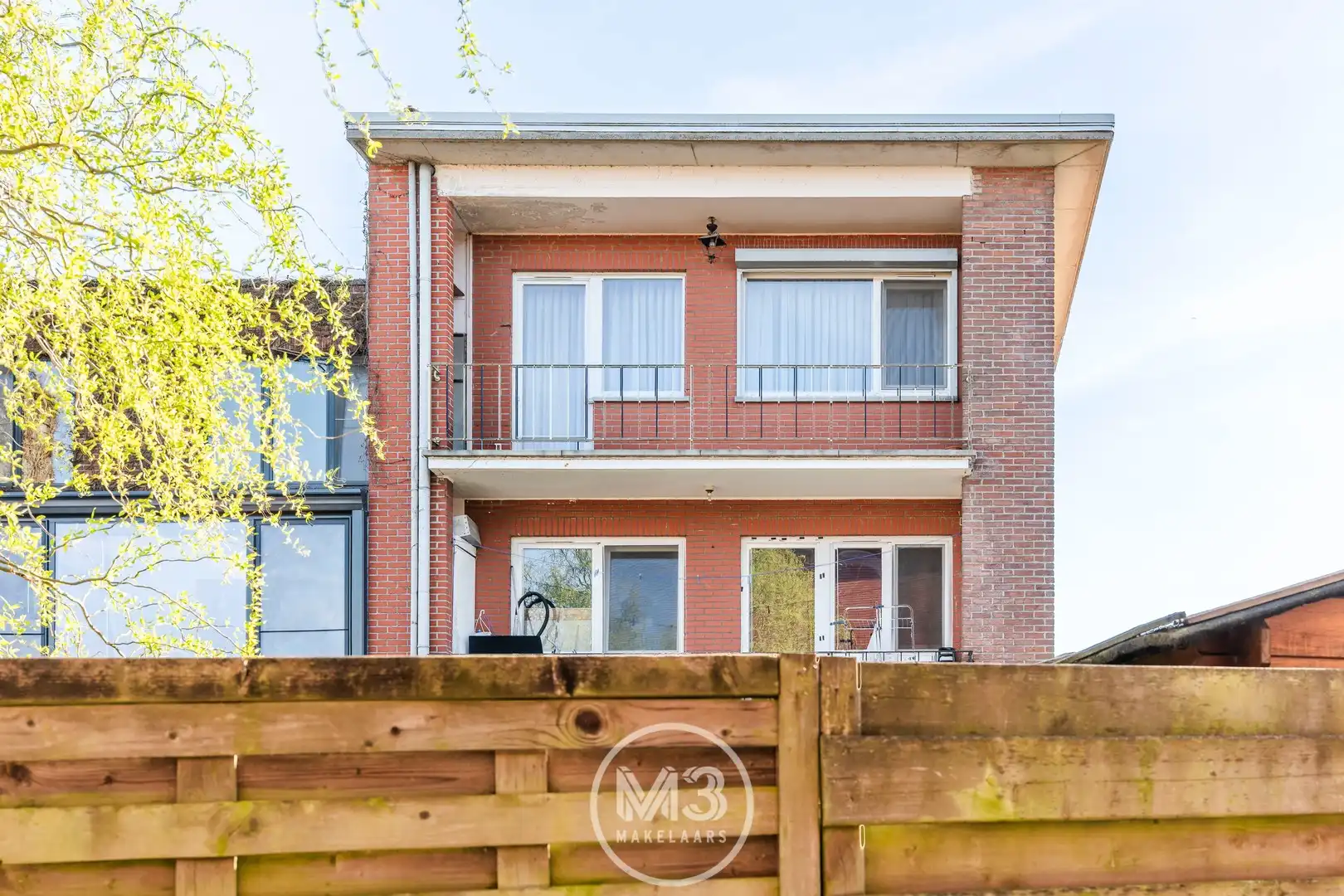 2 slaapkamer appartement met garage foto 4