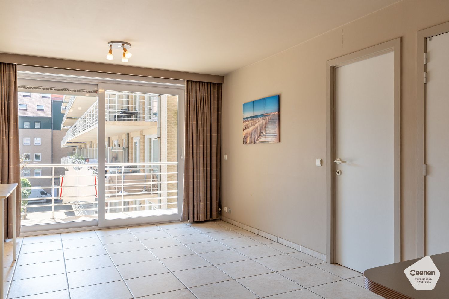 Zuid-west gericht appartement met 1 slaapkamer en ruim terras foto 2