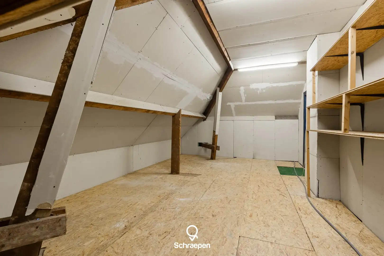 Rustig gelegen woning met 4 slpks op zuidelijk perceel van circa 23 are nabij Bokrijk! foto 17