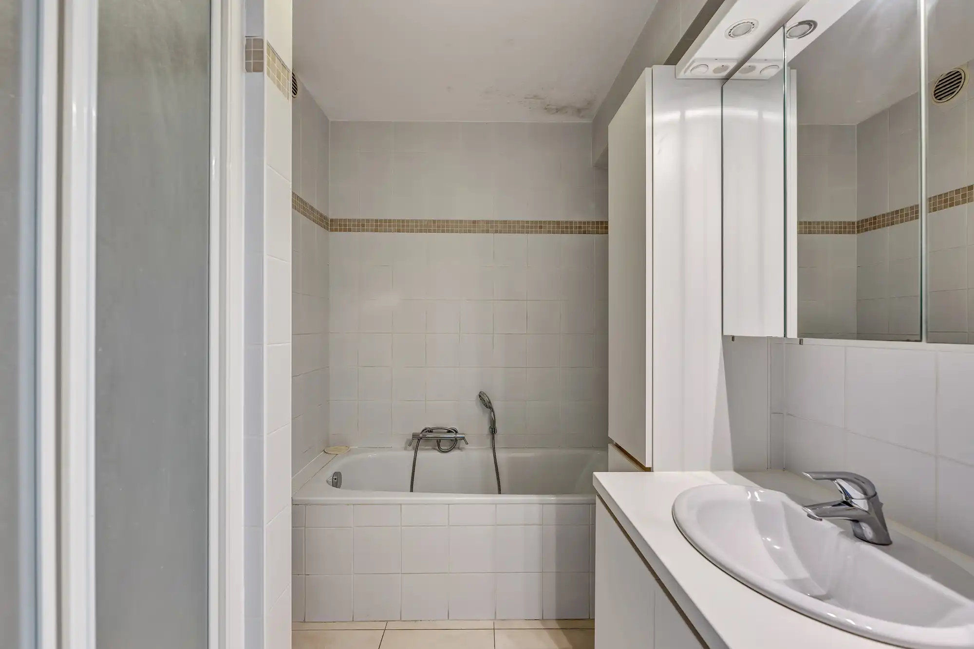 Ruim en centraal gelegen appartement foto 13