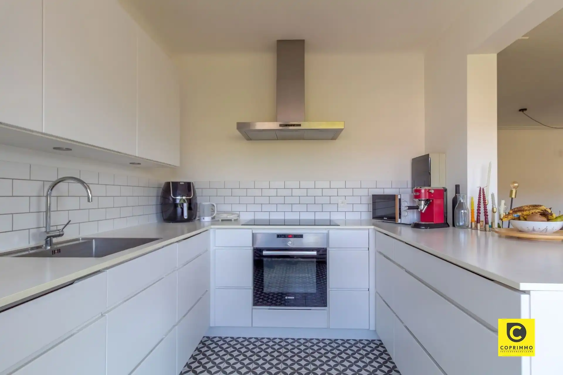 Instapklaar 3slpk appartement met terras en P! foto 4
