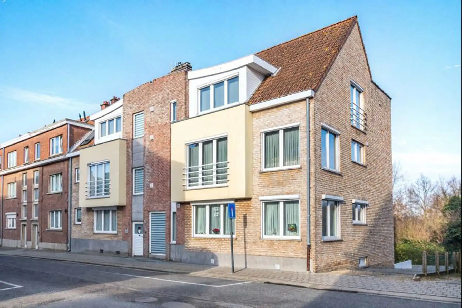 Lichtrijke penthouse met uitzonderlijk uitzicht en 2 garages foto 3
