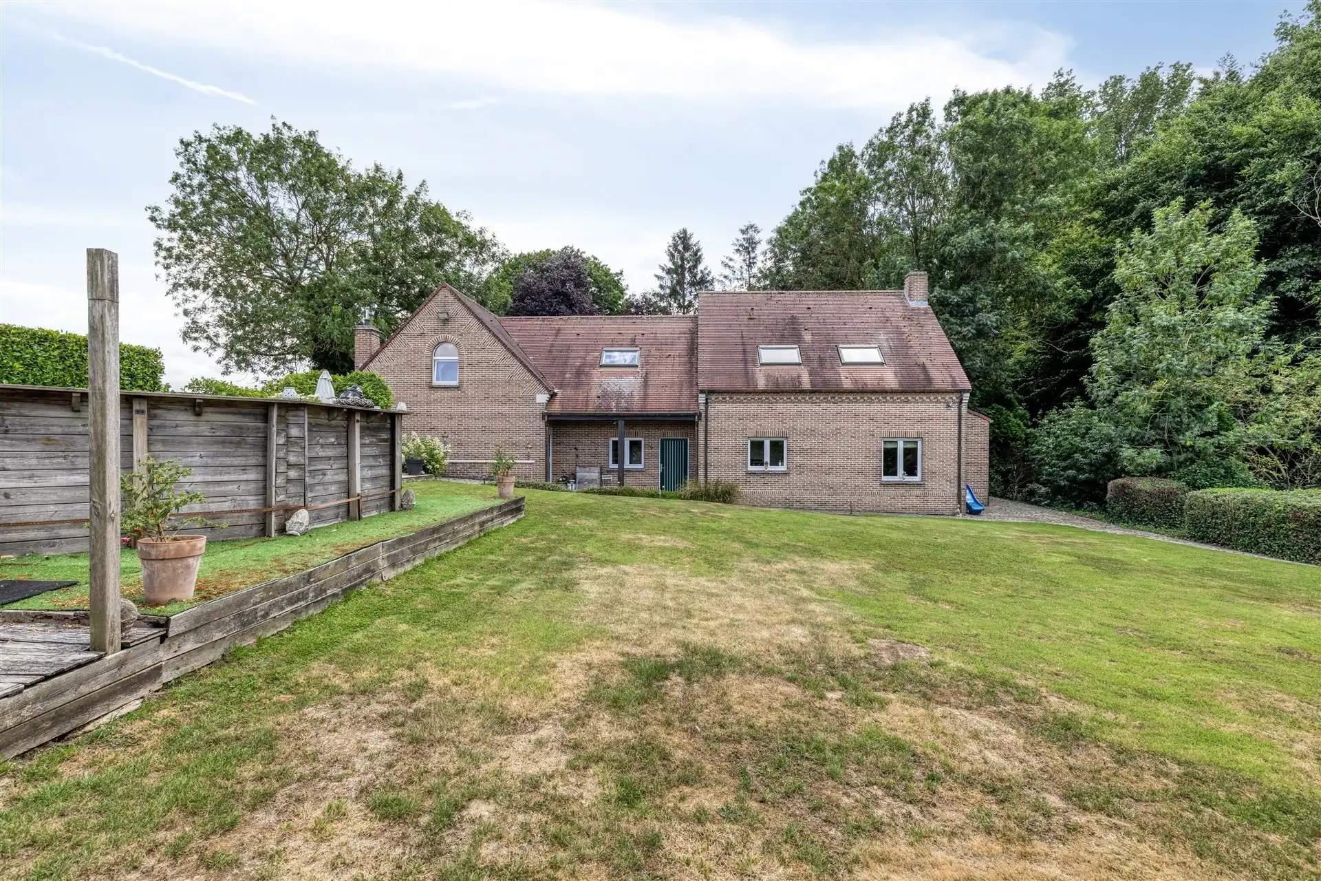 Exclusief gelegen villa op 3.970 m² in Sint-Lievens-Houtem foto 25