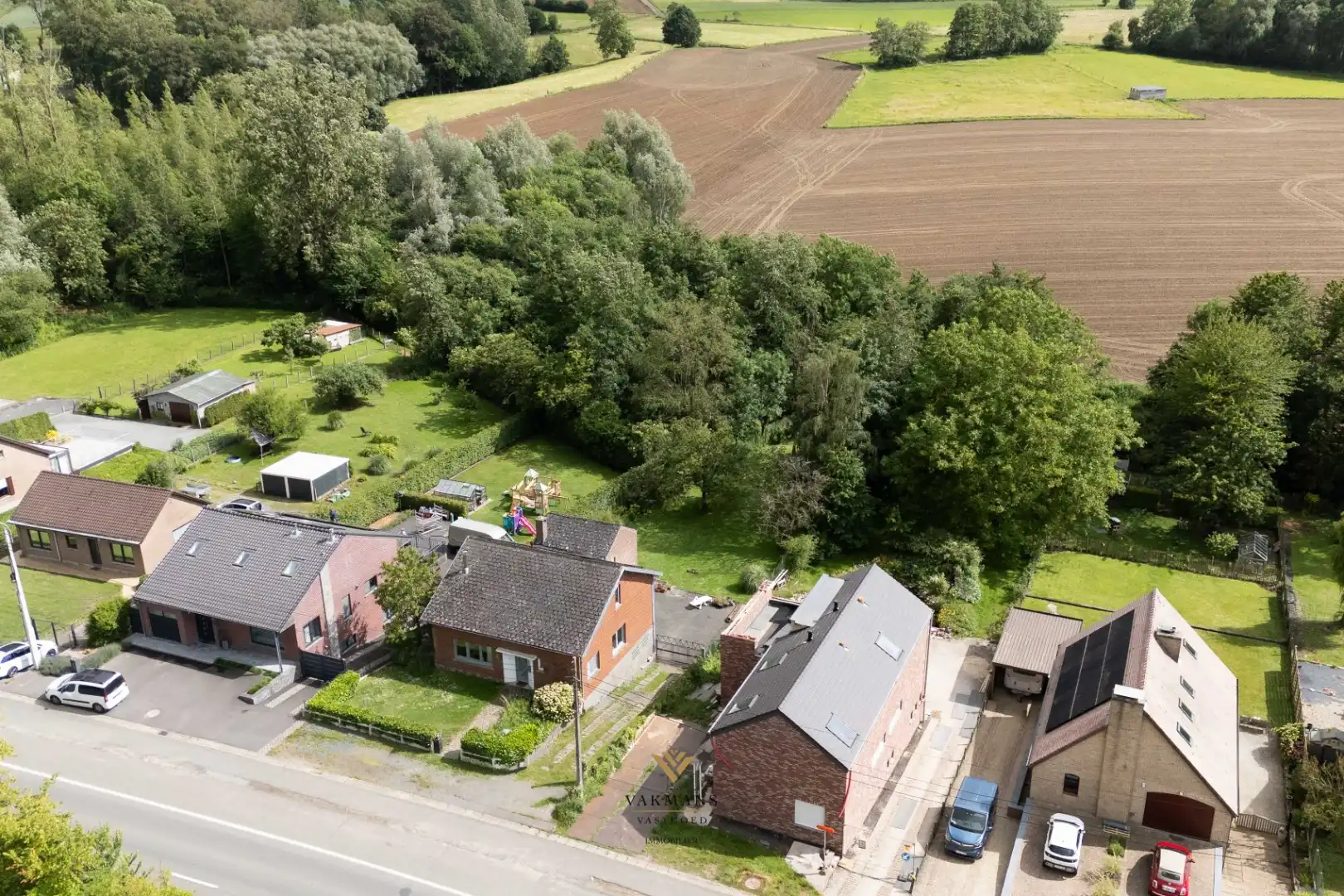 Instapklare gezinswoning met prachtige zuidgerichte tuin foto 3