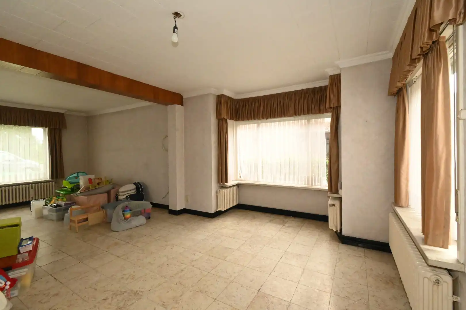 Alleenstaande woning met garage en tuin  foto 10