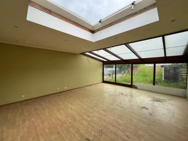 Veelzijdig handelspand op toplocatie te koop foto 3